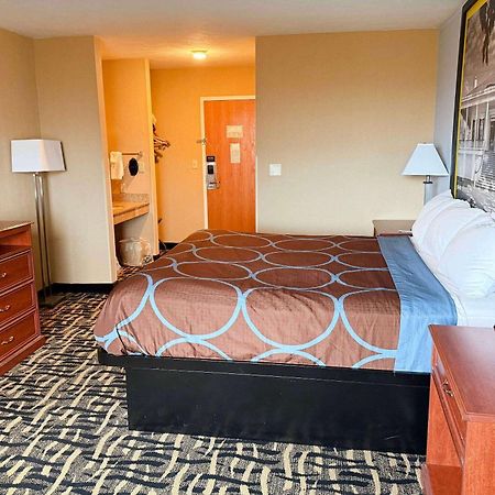 Super 8 By Wyndham Cozad Hotel Buitenkant foto