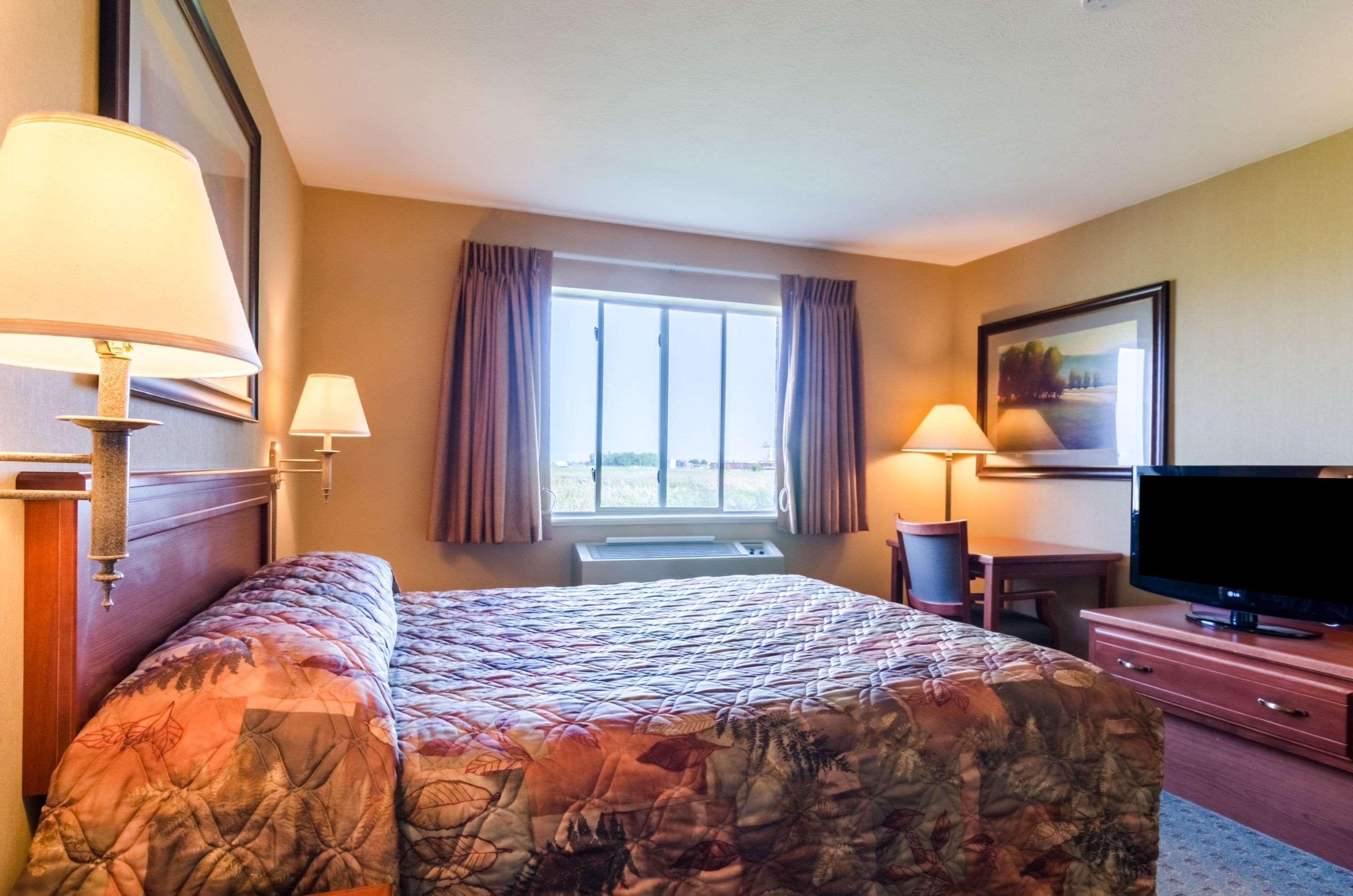Super 8 By Wyndham Cozad Hotel Buitenkant foto